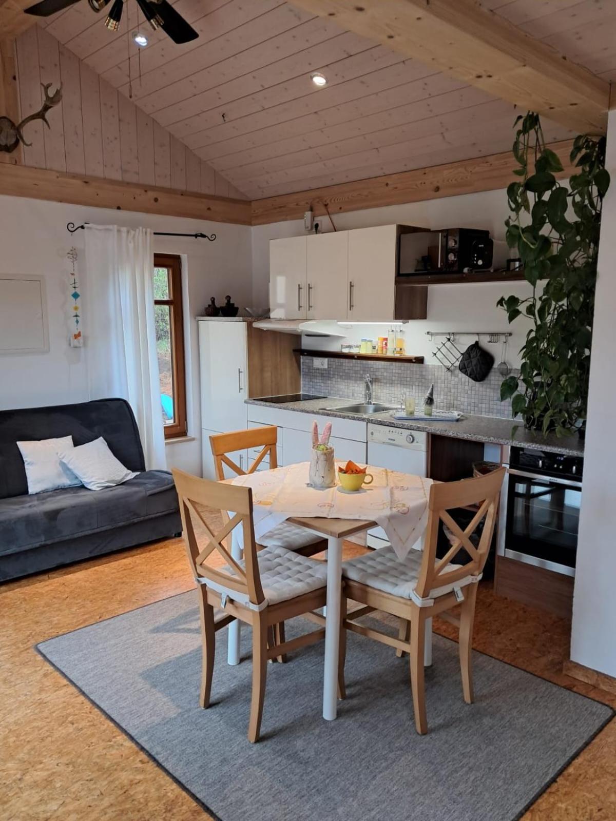 Apartment Mit Gartenblick Eckersdorf Eksteriør billede